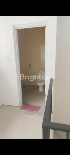 image RUKO 3 LANTAI DI RAYA JEMURSARI, SIAP HUNI! (6)