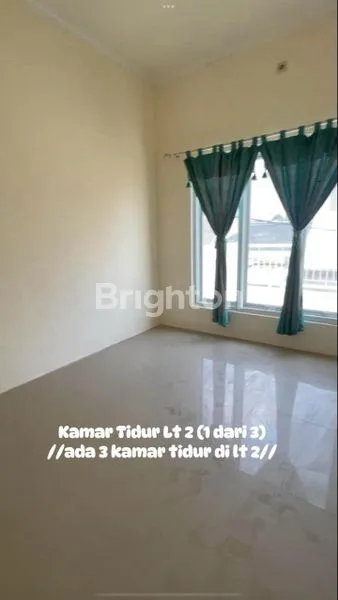 image HOT DEAL! RUMAH 2 LANTAI SERPONG PARK CLUSTER EMERALD – HUNIAN NYAMAN UNTUK KELUARGA (7)