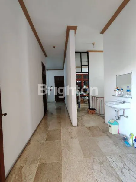 image RUKO 3 LANTAI + RUMAH 2 LANTAI DI BRATANG GEDE, STRATEGIS (3)