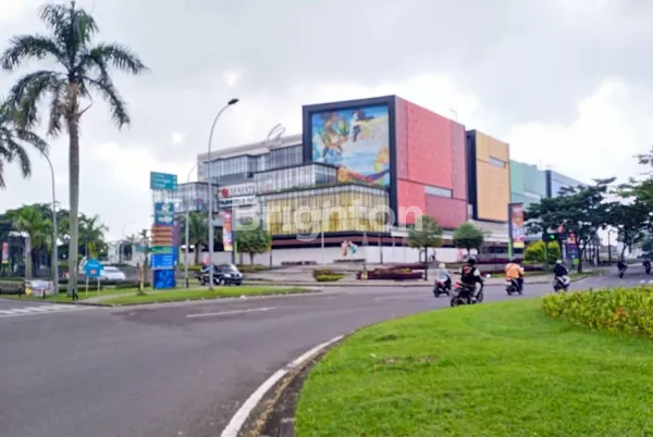 image RUMAH KOMPLEK ELITE DAN MANDIRI CITRARAYA BOULEVARD CIKUPA TANGERANG (6)