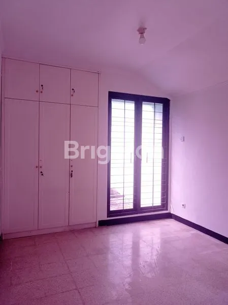 image RUMAH DI DARMO PERMAI UTARA (3)