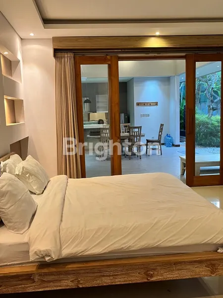 image DISEWAKAN VILLA DI UMALAS KAUH – LOKASI STRATEGIS UNTUK HUNIAN ATAU USAHA (2)