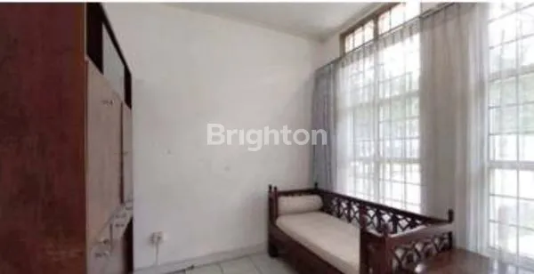 image RUMAH KOS MEWAH 423M² DI MAINROAD BRIGJEN KATAMSO, INVESTASI POTENSIAL (3)