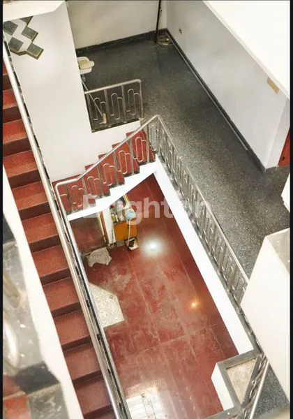 image RUMAH KAMPUNG SENG DEKAT DENGAN PASAR KAPASAN SURABAYA (3)