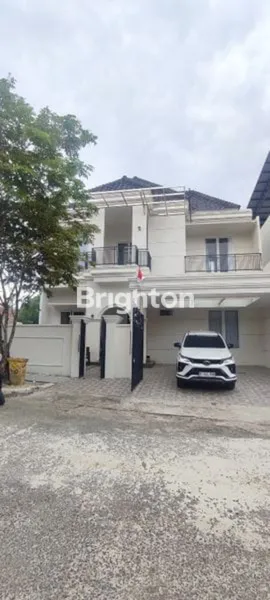 image HUNIAN MEWAH DENGAN PRIVATE POOL DI JANTUNG KOTA BALIKPAPAN - DAUN VILLAGE (1)