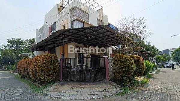 image RUMAH ASRI  HOOK 2,5 LANTAI DI METLAND PURI DEKAT GREENLAKE JAKARTA BARAT (2)