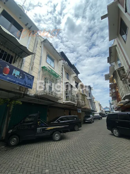 RUKO 21 KLAMPIS SIAP UNTUK USAHA LOKASI STRATEGIS HANYA 1M AN