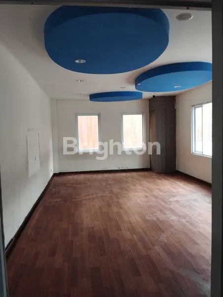 image GEDUNG KOMERSIAL MEWAH 4 LANTAI DI PUSAT BISNIS DENPASAR (5)