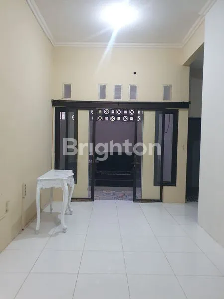 image RUMAH CANTIK 2KT SEMI-FURNISHED DI PERMATA PURI NGALIYAN (7)