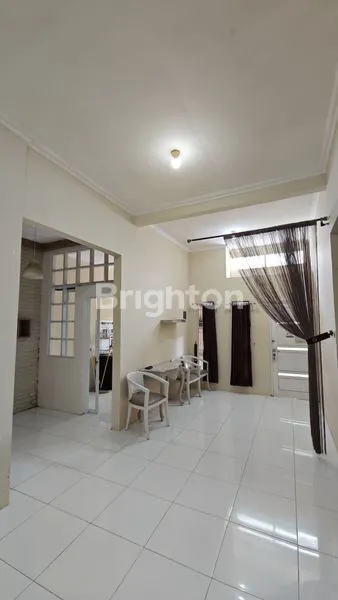 image RUMAH CANTIK 2KT SEMI-FURNISHED DI PERMATA PURI NGALIYAN (3)