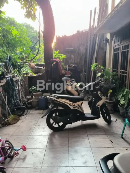image RUMAH RUNGKUT SIAP HUNI TERAWAT DEKAT UPN DAN MERR (2)