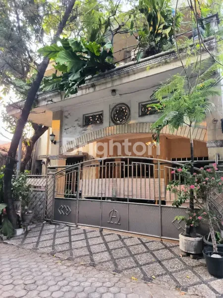 image RUMAH RUNGKUT SIAP HUNI TERAWAT DEKAT UPN DAN MERR (1)