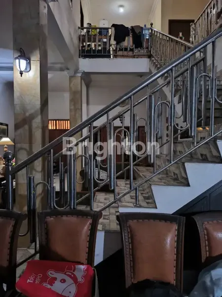 image RUMAH RUNGKUT SIAP HUNI TERAWAT DEKAT UPN DAN MERR (3)