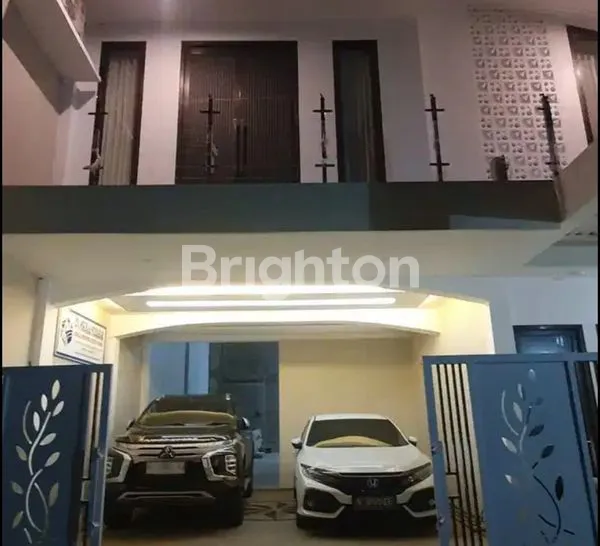 image RUMAH MEWAH 2 LANTAI TULANGAN  (8)