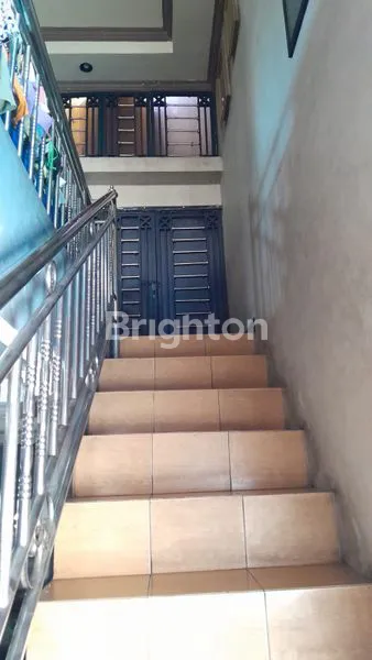 image RUMAH 2 LANTAI STRATEGIS DI LEBAK REJO DEKAT PAKUWON MALL (2)