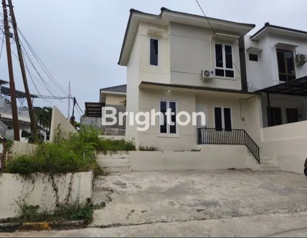 image DI JUAL RUMAH HOOK MODERN & STRATEGIS DI SEPINGGAN PRATAMA BALIKPAPAN - SIAP HUNI ! (1)