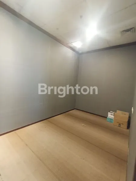image OFFICE SPACE DI SUDIRMAN JAKARTA SELATAN (7)