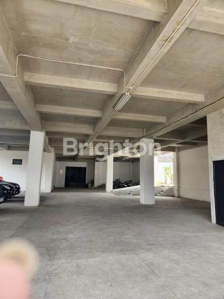 image GEDUNG BLONG DITENGAH KOTA BISA UNTUK TEMPAT KURSUS/KANTOR/RESTO/GALERY,SIAP PAKAI (6)