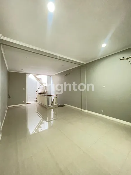 image RUKO BARU RENOVASI STRATEGIS DEPLU RAYA BINTARO JAKARTA SELATAN (6)