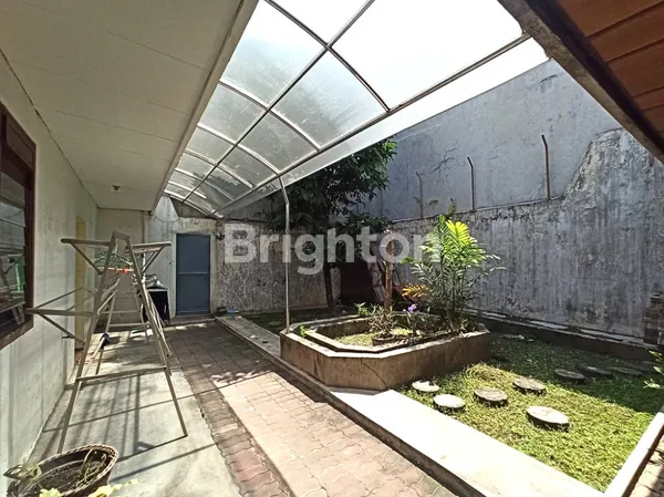 image RUMAH DI JALAN RAYA JEMUR ANDAYANI SURABAYA (5)
