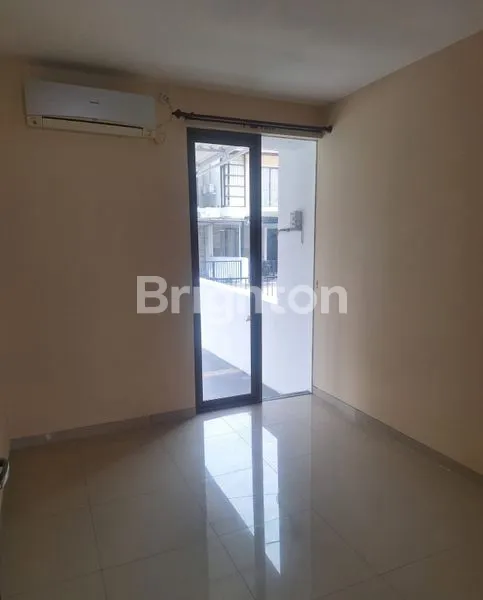 image RUMAH 2 LANTAI DEKAT KENJERAN PAKUWON CITY SURAMADU MERR GALAXY MALL PASAR ATOM MULYOSARI SUTOREJO KALIJUDAN (4)