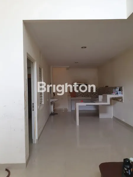 image HUNIAN 2 LANTAI DENGAN LOKASI STRATEGIS DI DI TAMAN SEMANAN INDAH, JAKARTA BARAT (4)