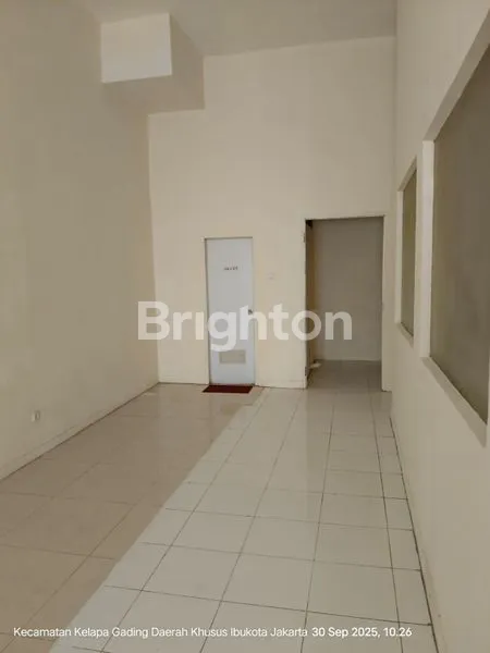 image RUKO STRATEGIS  COCOK RESTO SIAP HUNI DI KELAPA GADING (4)