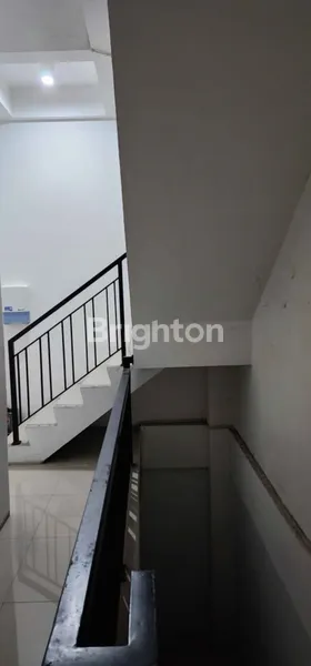 image MURAH BANGET! RUKO TENGAH KOTA DI  KALIWARON DEKAT DHARMAHUSADA DAN UNAIR, COCOK UNTUK USAHA, CAFE, PERKANTORAN (5)