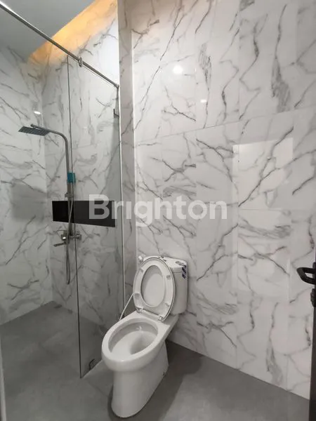 image RUMAH BARU MERUYA UTARA DEKAT PUSAT KULINER JAKARTA BARAT (4)