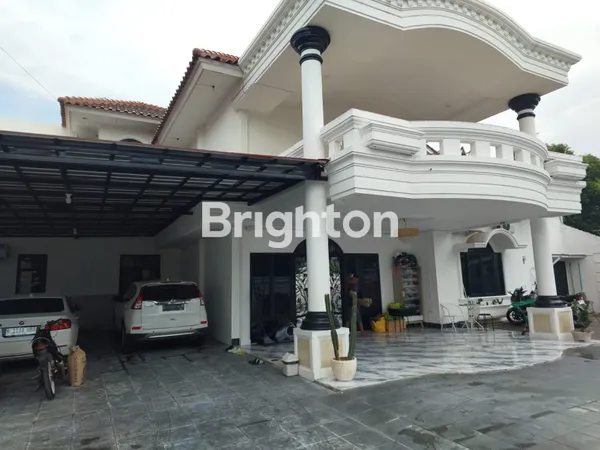 HUNIAN MEWAH 2 LANTAI DENGAN KOLAM RENANG DI PONDOK JAGUNG TIMUR, SERPONG UTARA