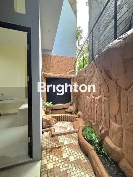 image RUMAH  3 LANTAI DI CLUSTER KENCANALOKA BSD, 7KT, CARPORT LEGA (6)