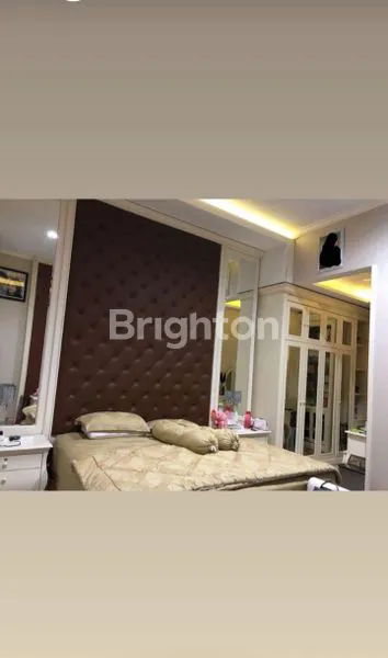 image RUMAH DIJUAL DENGAN INTERIOR MODERN DI PURI ANJASMORO (5)