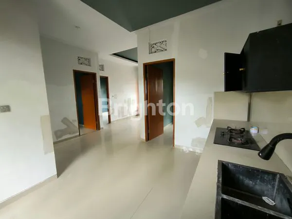 image HUNIAN  DI TAMAN SRI WEDARI, JL. RAYA MUNGGU KAPAL 3 BR KOSONGAN 120 M². (6)
