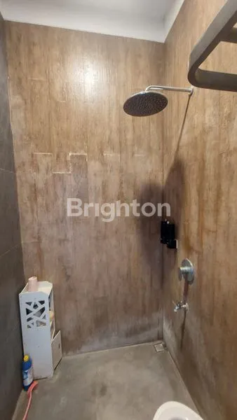 image SEWA RUMAH STRATEGIS 2 LANTAI DI SURYA BREEZE KARANGBONG SIDOARJO (3)