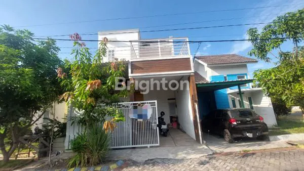 SEWA RUMAH STRATEGIS 2 LANTAI DI SURYA BREEZE KARANGBONG SIDOARJO