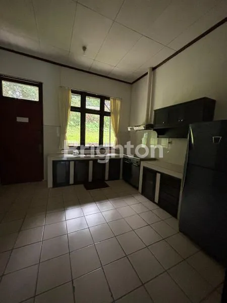 image VILLA MEWAH SEPINGGAN, 3KT FURNISH LENGKAP (6)