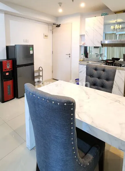 image SEWA KONTRAK APARTEMEN ORCHARD 2BR LANTAI 9 LANGKA LANTAI RENDAH PAKUWON INDAH MALL SURABAYA BARAT (3)