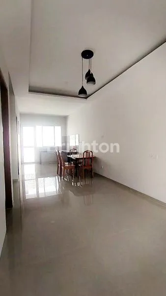 image RUMAH MINIMALIS DAN SIAP HUNI, ELEGAN DAN BERSIH. 3 KAMAR TIDUR, 2 KAMAR MANDI, DENGAN HALAMAN BELAKANG (BACKYARD), DEKAT DENGAN BANDARA (AIRPORT) - BATAM CENTER (1)