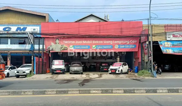 RUANG USAHA / BEKAS SHOWROOM MOBIL - LOKASI STRATEGIS DI BEKASI.