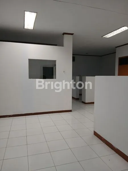 image RUMAH & KANTOR LT 286M² DI TANJUNG PRIOK (3)