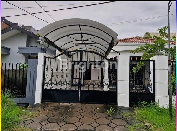 image  RUMAH 1 LANTAI SIAP HUNI DEKAT UBAYA NGAGEL BRATANG BARATAJAYA MANYAR (1)