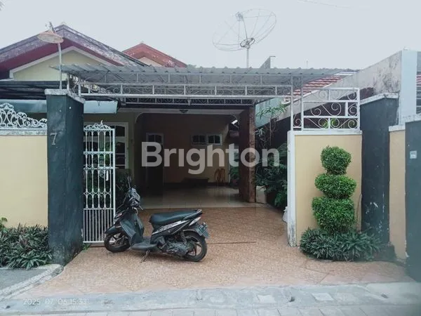 RUMAH SATU LANTAI DI PUSAT KOTA,SANGAT STRATEGIS UNTUK PERGI KEMANA-MANA