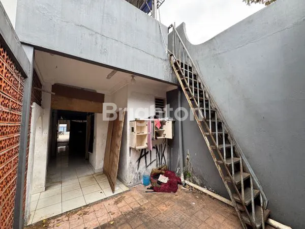 image RUMAH HITUNG TANAH KEBON JERUK (5)