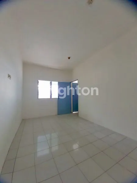 image RUMAH MURAH 3 LANTAI JELAMBAR NYAMAN DAN SIAP HUNI (7)