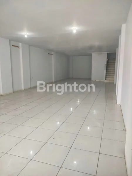 image JUAL SEWA RUKO GANDENG 2 PINTU 3 LANTAI JALAN KARTINI (8)