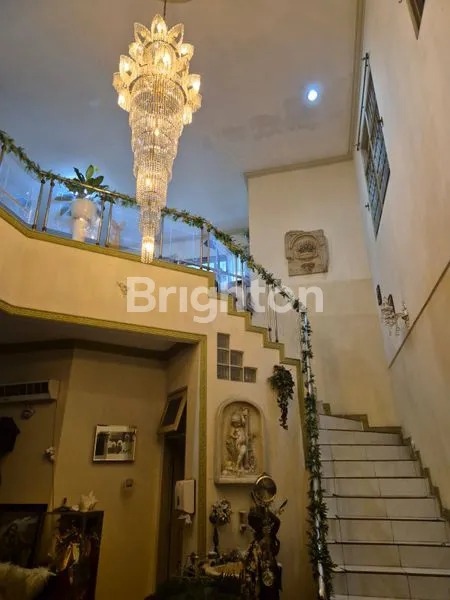 image RUMAH MEWAH 300M² DI PURI INDAH (1)