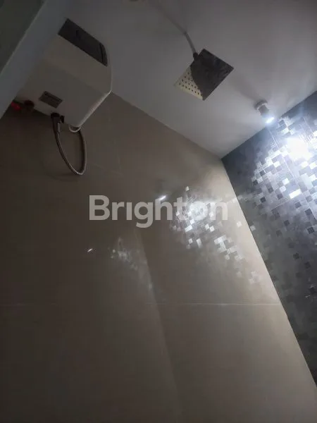 image DI JUAL CEPAT RUMAH HOOK 1 LANTAI PLUS KOS2AN 5 PINTU DI GADING MAS  KELAPA GADING JAKARTA UTARA (7)