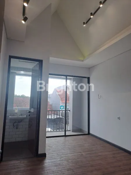 image RUMAH ASRI 2 LANTAI DI GRIYA LOKA BSD SEKTOR 1.6 (5)