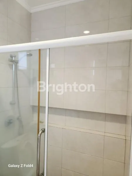 image RUMAH GREENLAKE CITY CIPONDOH TANGERANG (4)