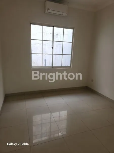 image RUMAH GREENLAKE CITY CIPONDOH TANGERANG (5)